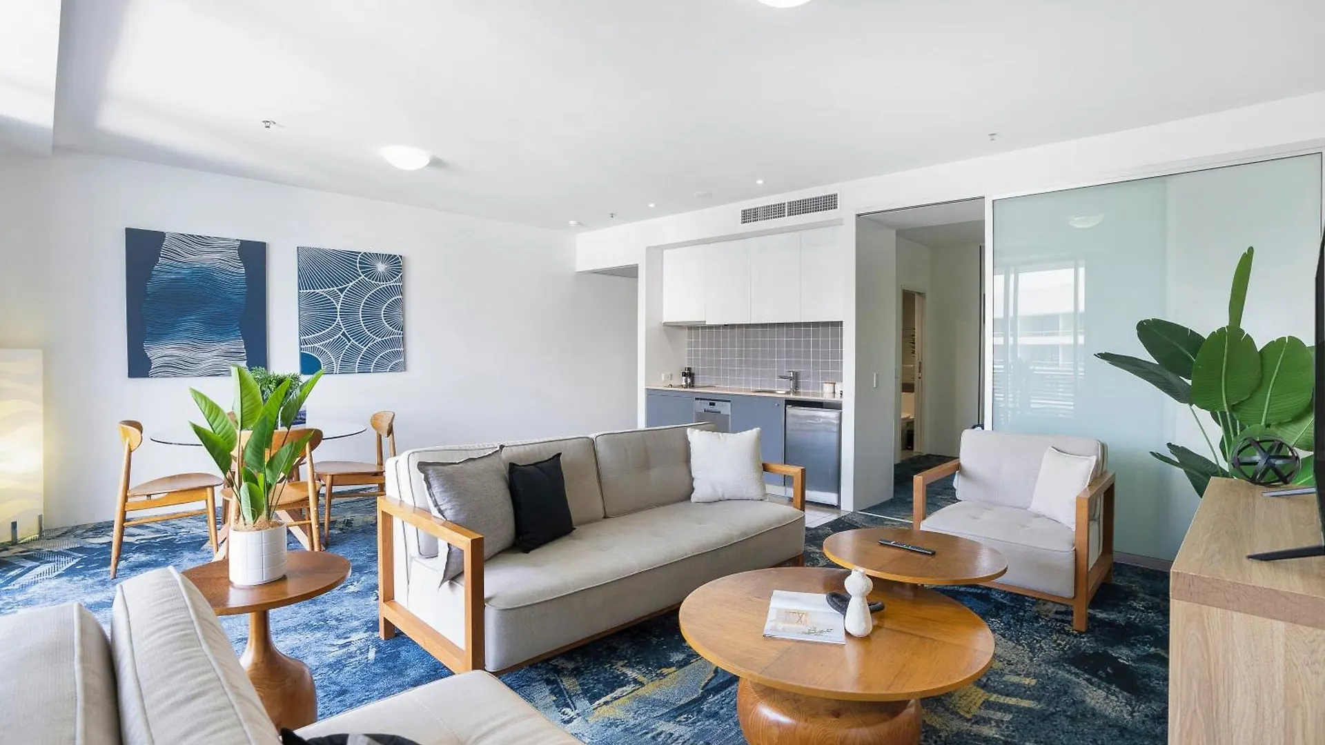 Central Haven @ Harbour Lights Cairns Apartment