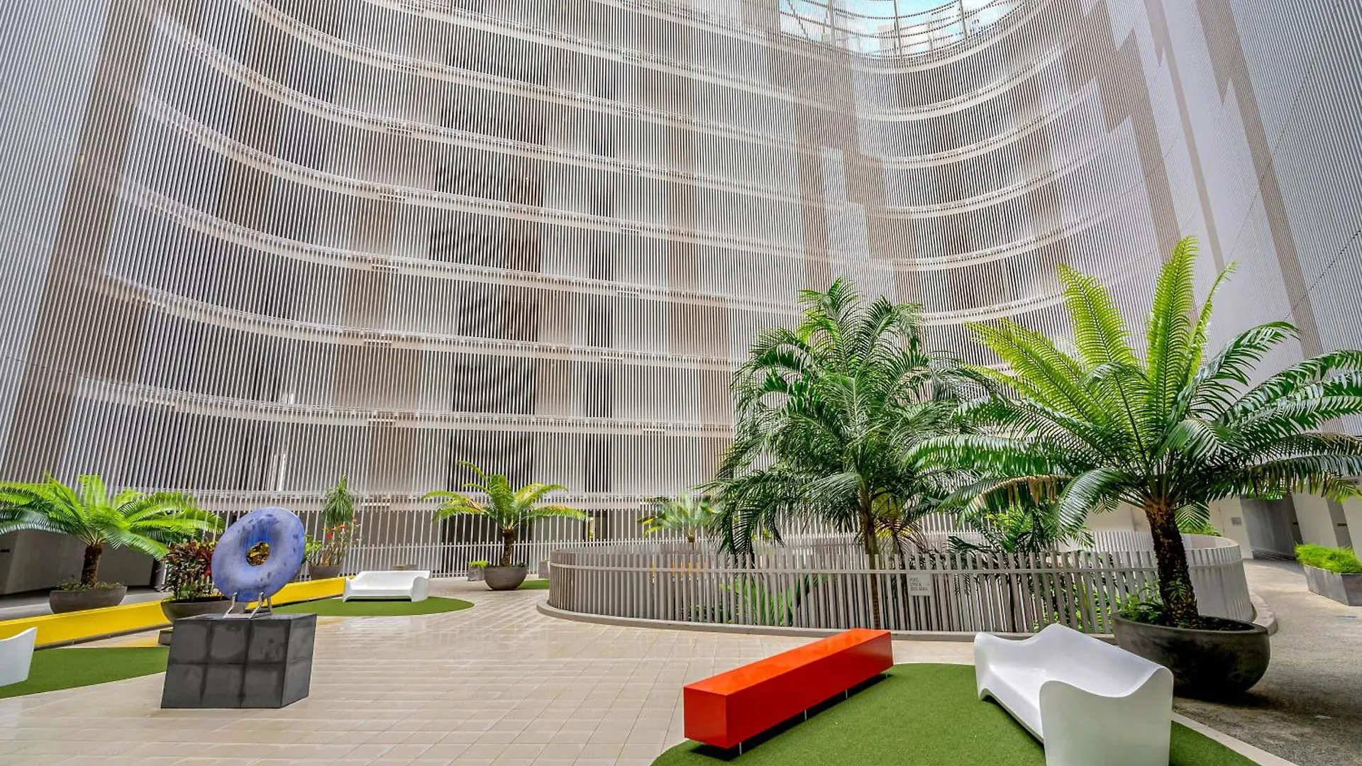Apartment Central Haven @ Harbour Lights Cairns Australia